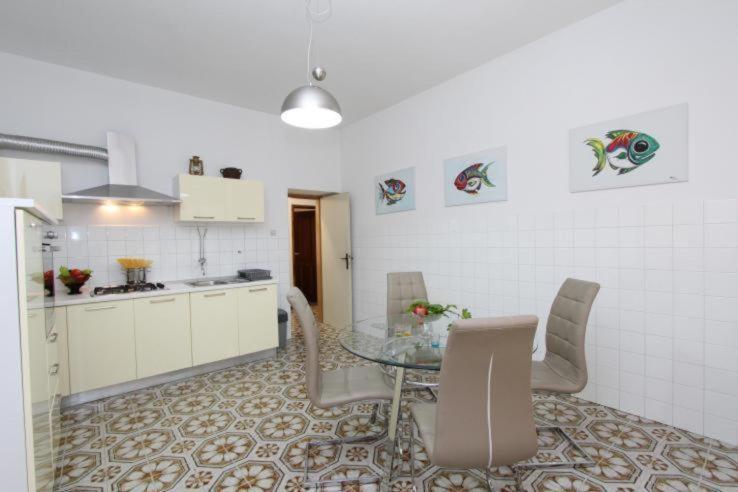 Apartman Sator Apartment โรวีน ภายนอก รูปภาพ